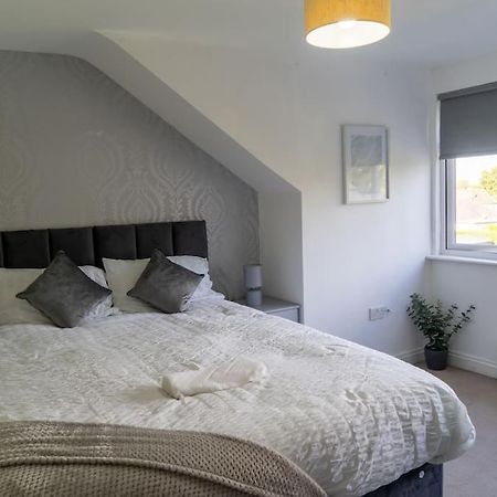 Spacious 15 Guest Home With 9 Beds In Shirley Solihull Exteriér fotografie