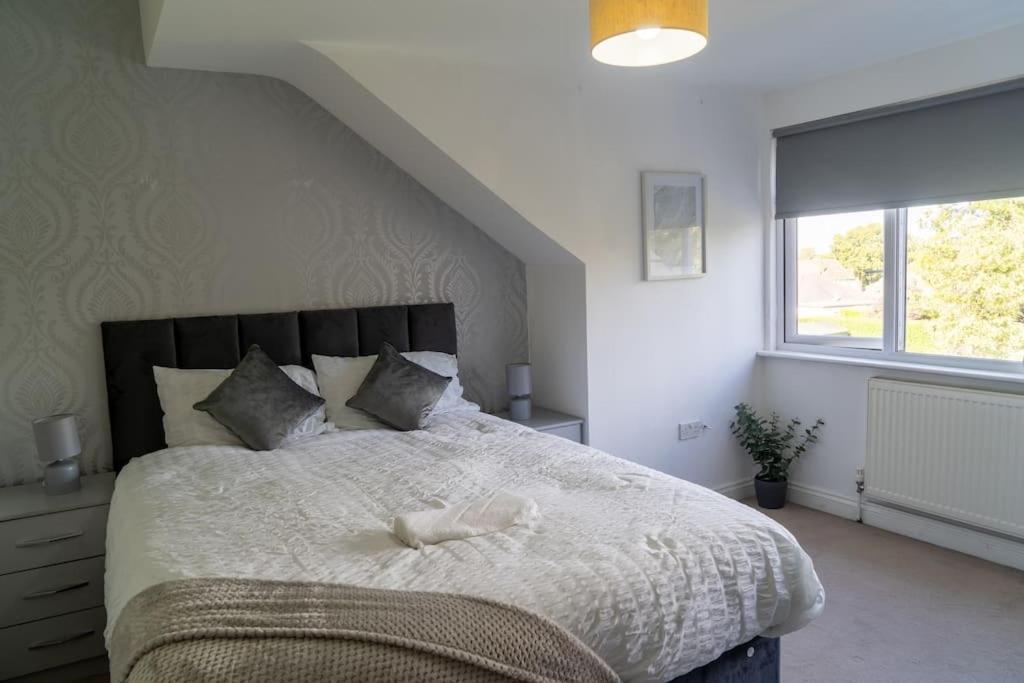 Spacious 15 Guest Home With 9 Beds In Shirley Solihull Exteriér fotografie
