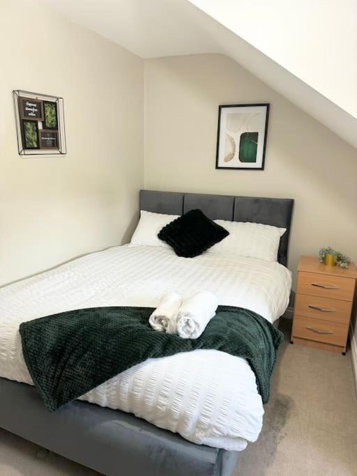 Spacious 15 Guest Home With 9 Beds In Shirley Solihull Exteriér fotografie