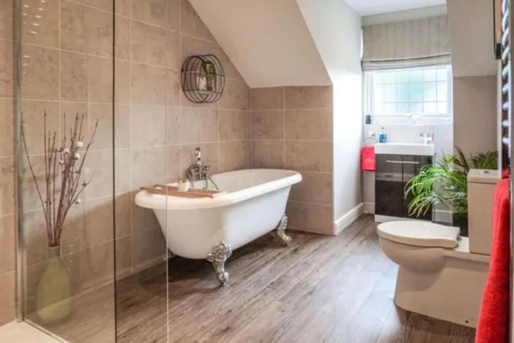 Spacious 15 Guest Home With 9 Beds In Shirley Solihull Exteriér fotografie