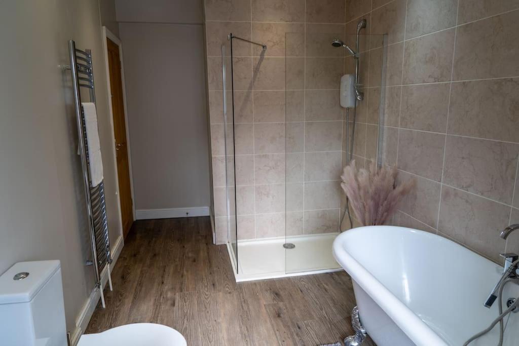 Spacious 15 Guest Home With 9 Beds In Shirley Solihull Exteriér fotografie